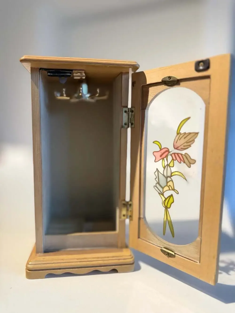 Vintage Powell Wooden Tabletop Jewelry Cabinet with Floral Glass Door and Neckla